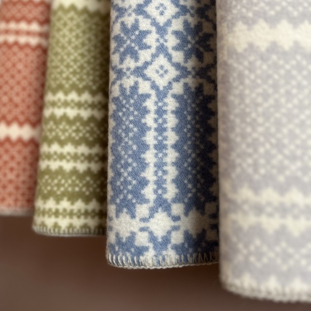 Stjerne i fargen mellomblå (70x100)